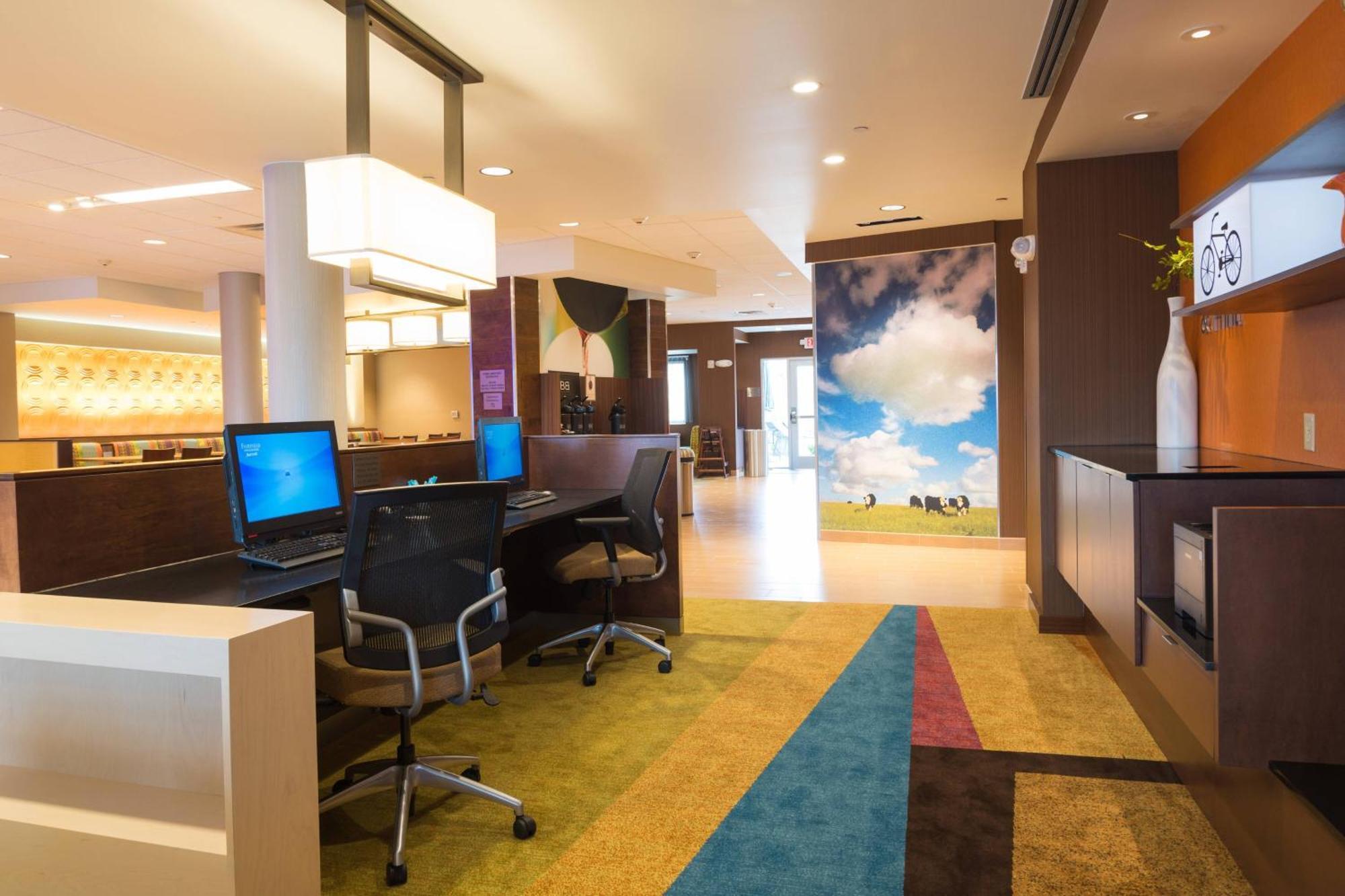 Fairfield Inn & Suites By Marriott Dickson Bagian luar foto